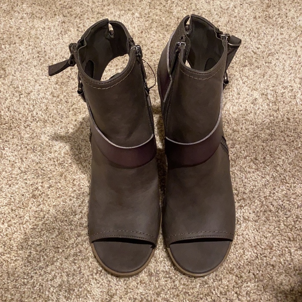 DV by Dolce Vita peep toe bootie